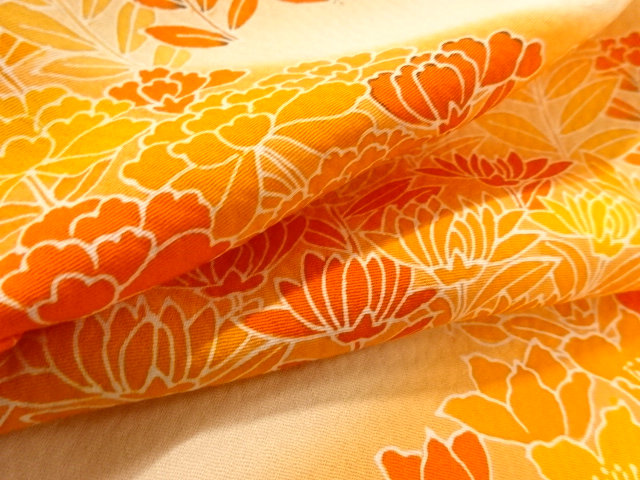  草花模様訪問着